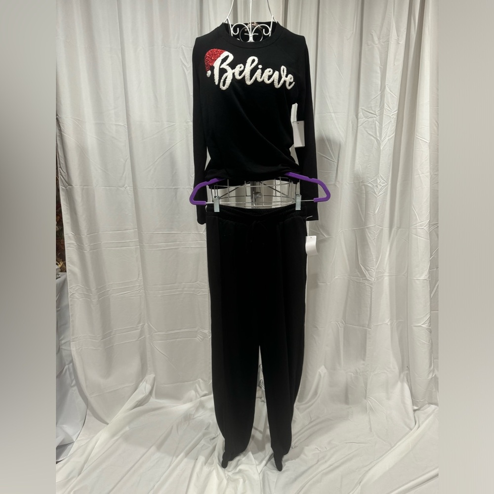 Philosophy Christmas “Believe” top and joggers set
